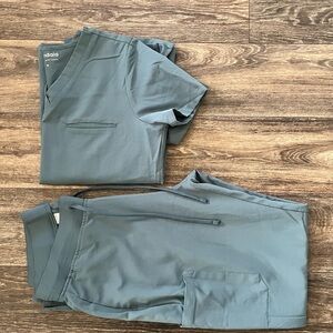 Mandala STORMY SKY scrub set